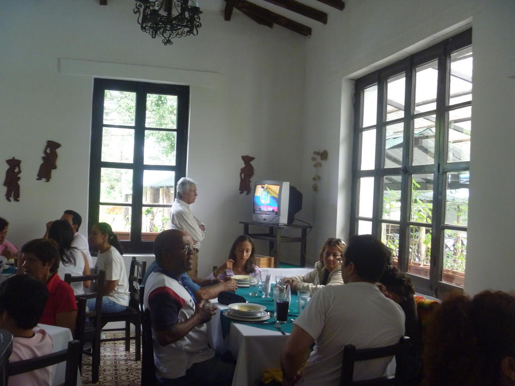 Hosteria La Eterna Primavera Huigra Esterno foto
