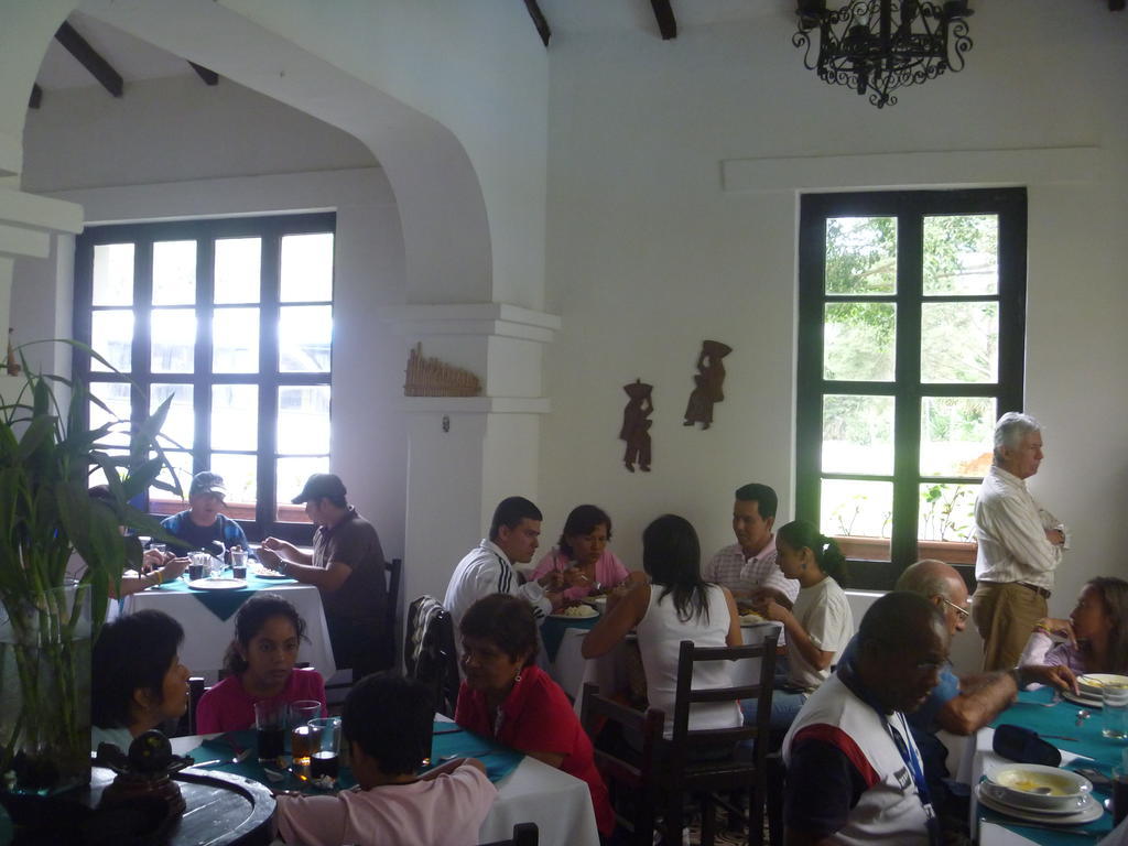 Hosteria La Eterna Primavera Huigra Esterno foto