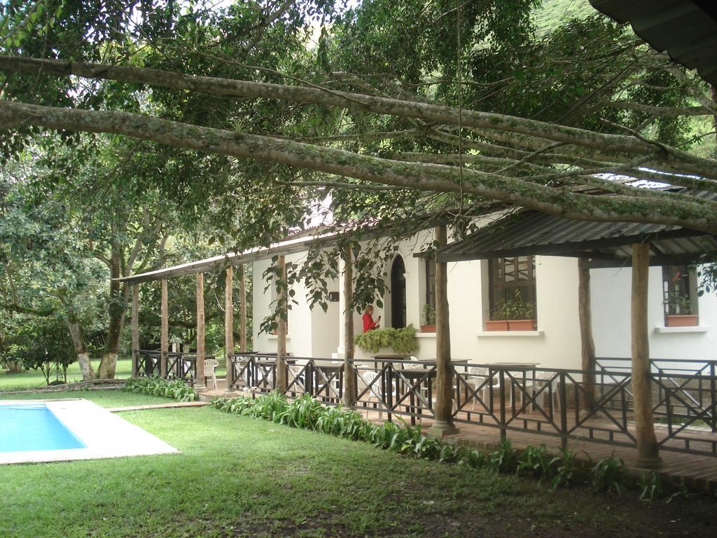 Hosteria La Eterna Primavera Huigra Esterno foto