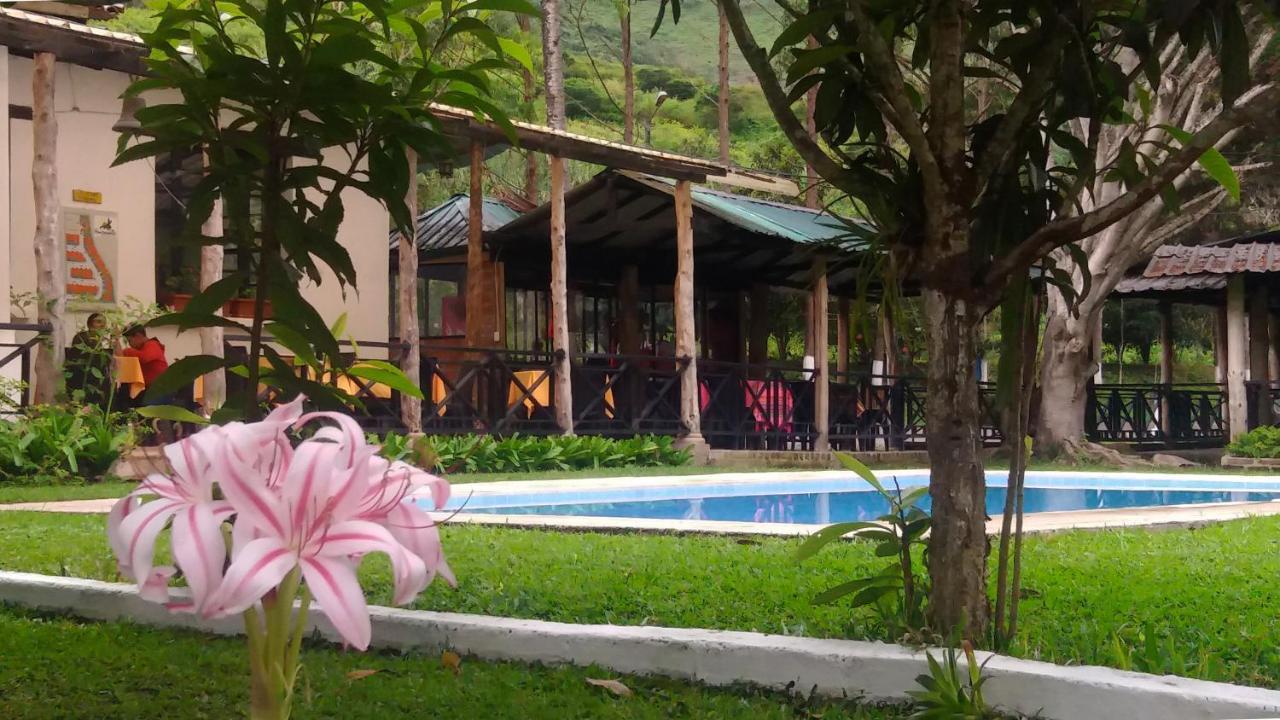 Hosteria La Eterna Primavera Huigra Esterno foto